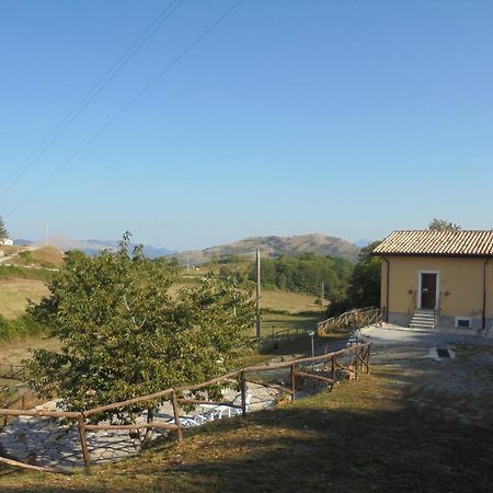 Azienda Agrituristica La Casetta Del Pollino Mormanno Exterior foto